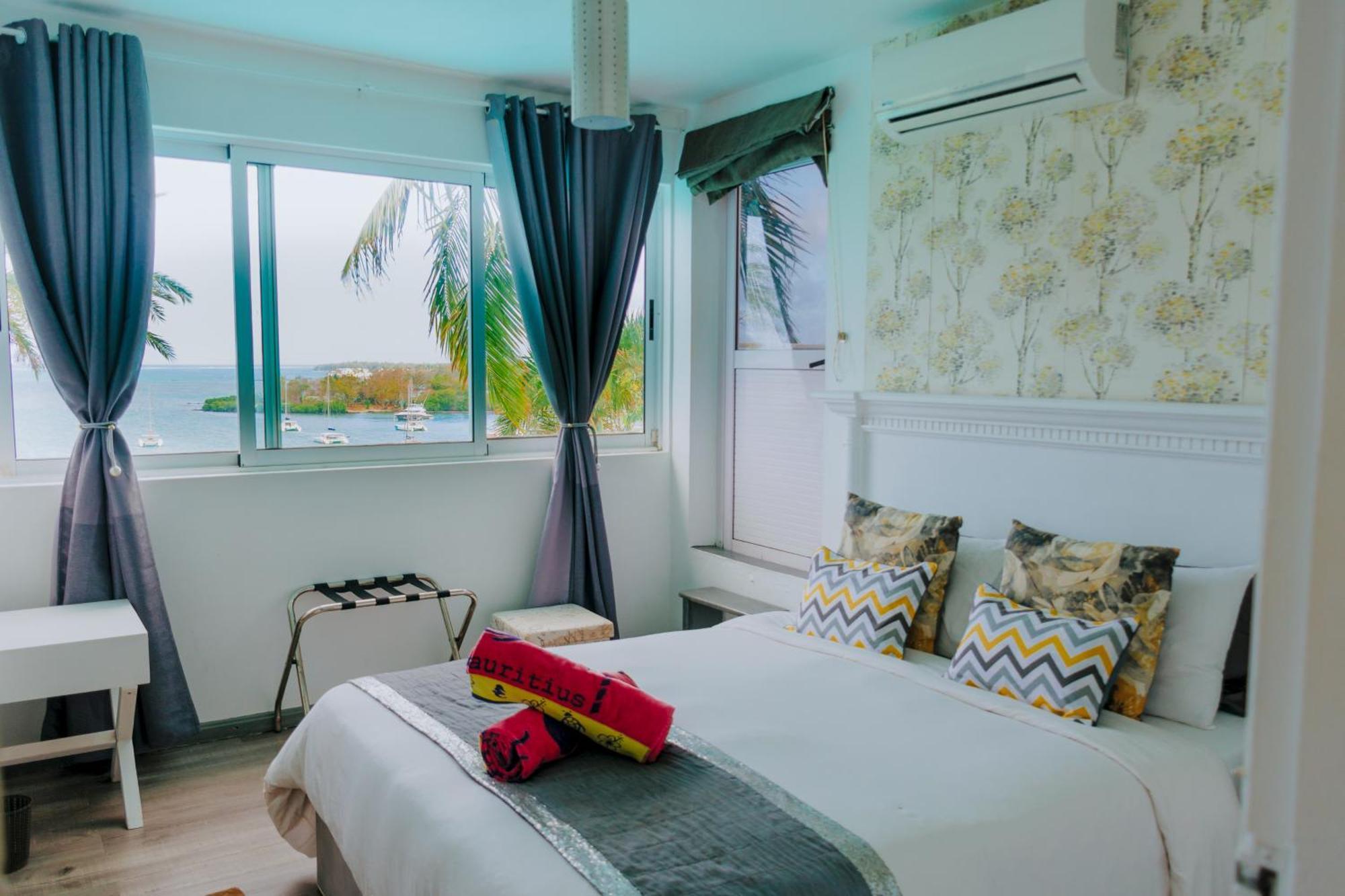 Boutique Villa On The Rocks With Stunning Sea Views, Infinity Pool & Private Sea Trou d'Eau Douce Eksteriør bilde