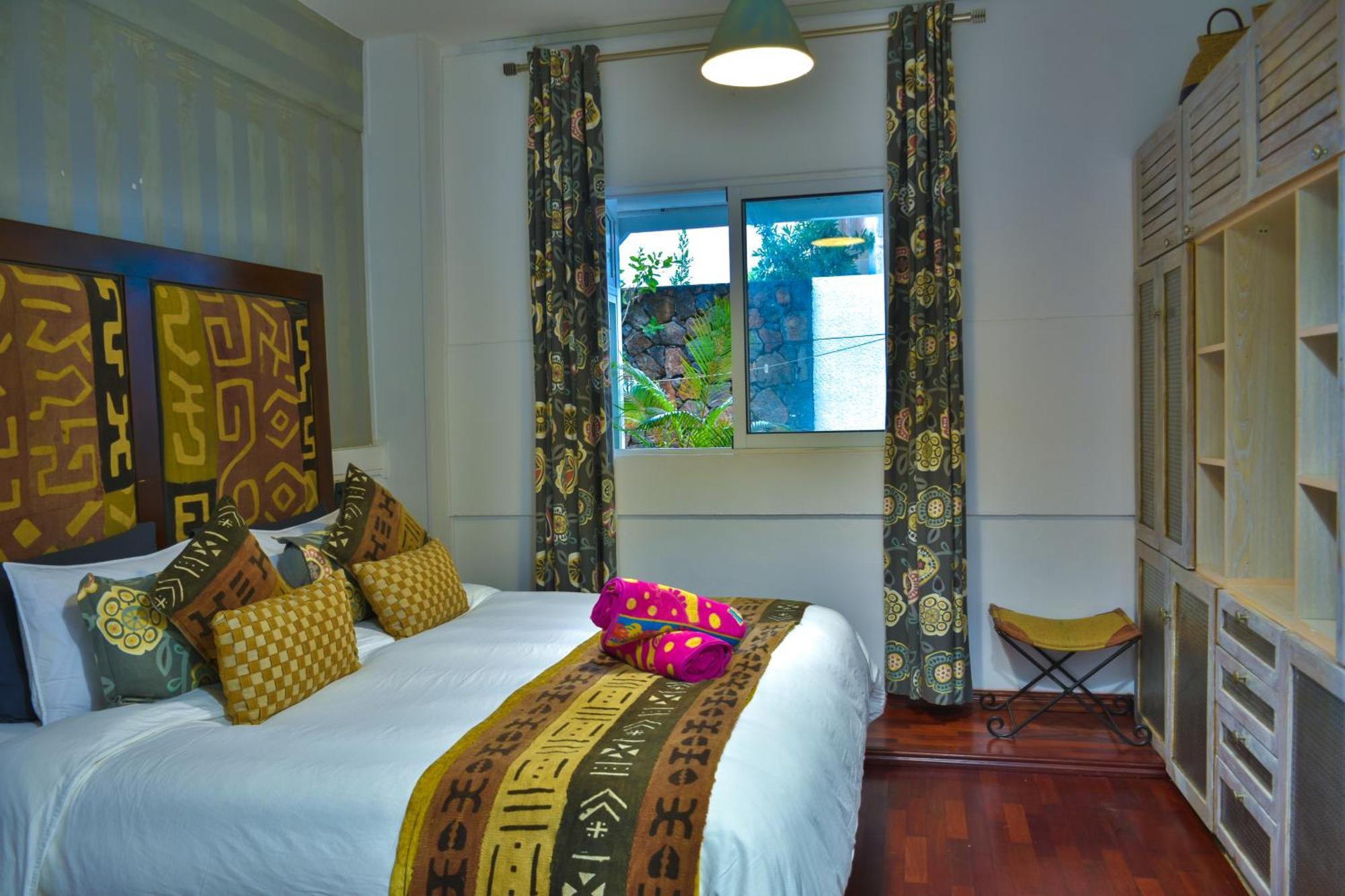 Boutique Villa On The Rocks With Stunning Sea Views, Infinity Pool & Private Sea Trou d'Eau Douce Eksteriør bilde