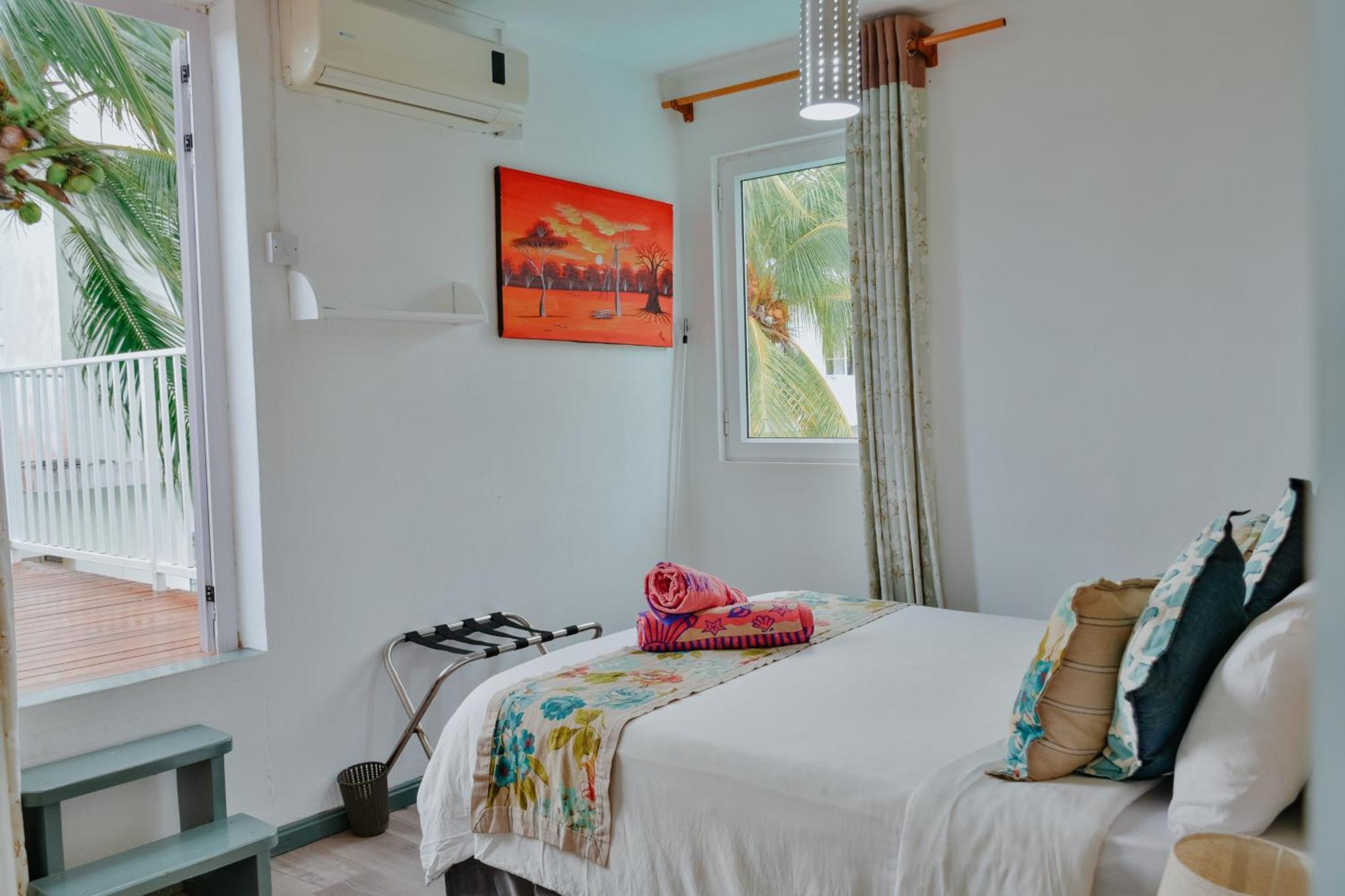 Boutique Villa On The Rocks With Stunning Sea Views, Infinity Pool & Private Sea Trou d'Eau Douce Eksteriør bilde